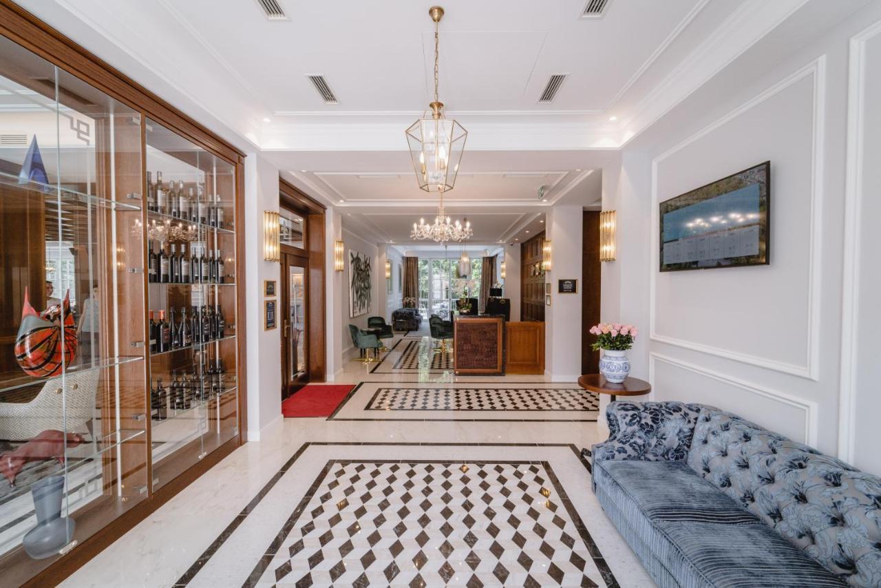 Palace Art Hotel 베즈녹 외부 사진