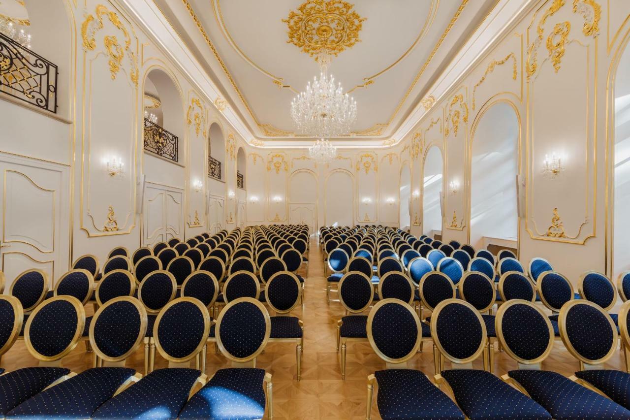 Palace Art Hotel 베즈녹 외부 사진