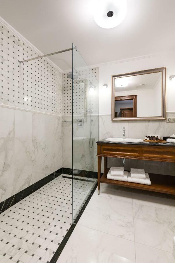 Palace Art Hotel 베즈녹 외부 사진